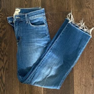 L’Agence crop jean
